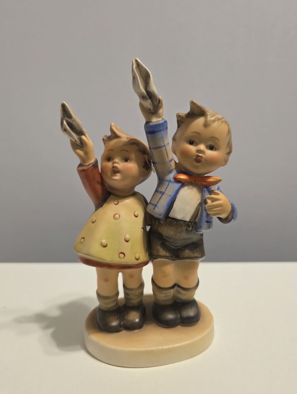 vintage Goebel Hummel figurine titled "Auf Wiedersehen"